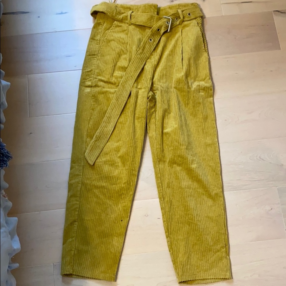 Mustard yellow trouser